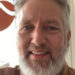 Meet your Posher, Elliott